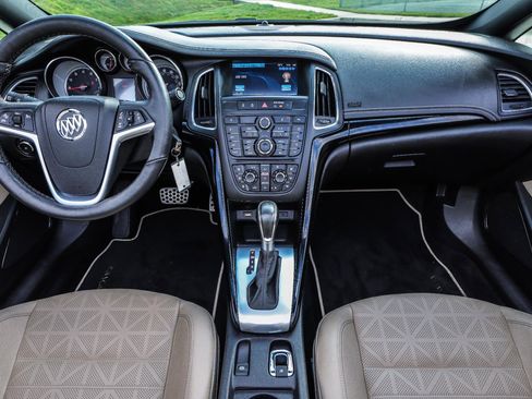 Used 2016 Buick Cascada Premium image 25