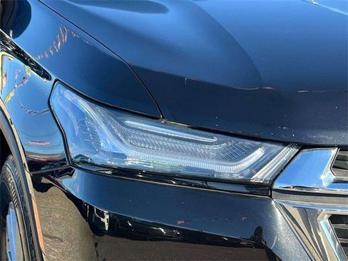 Certified 2023 Chevrolet Traverse LT image 6