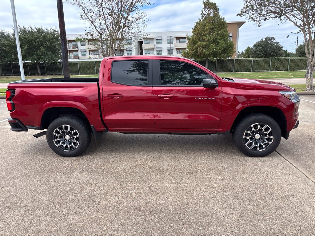 Used 2023 Chevrolet Colorado LT w/ LT Convenience Package III RWD image 4