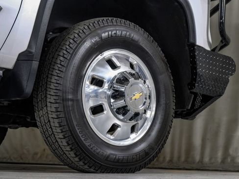 Used 2025 Chevrolet Silverado 3500 High Country w/ High Country Premium Package AWD/4WD image 56