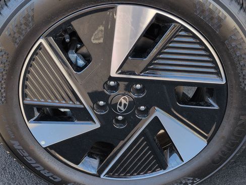 Used 2025 Hyundai Ioniq 5 SE image 13