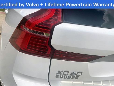 Used 2023 Volvo XC60 T8 Ultimate image 40