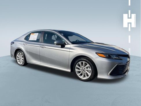 Used 2024 Toyota Camry LE w/ Convenience Package FWD image 1