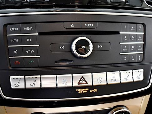 Used 2016 Mercedes-Benz GLE 300d 4MATIC image 33