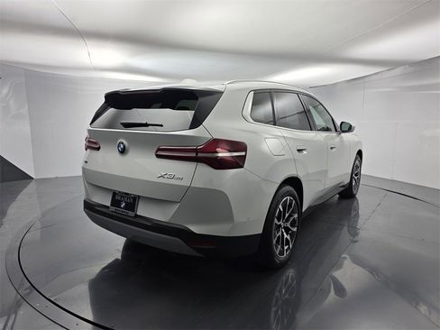Used 2026 BMW X3 xDrive30 image 4