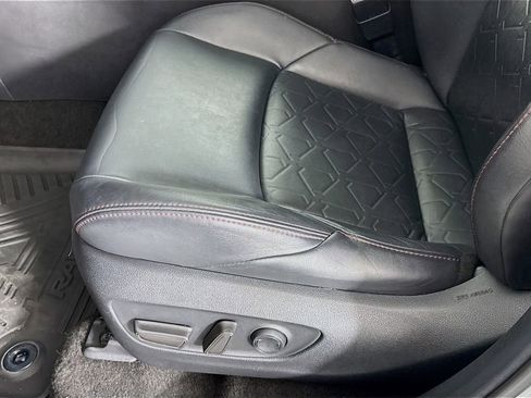 Used 2020 Toyota RAV4 TRD Off-Road image 21