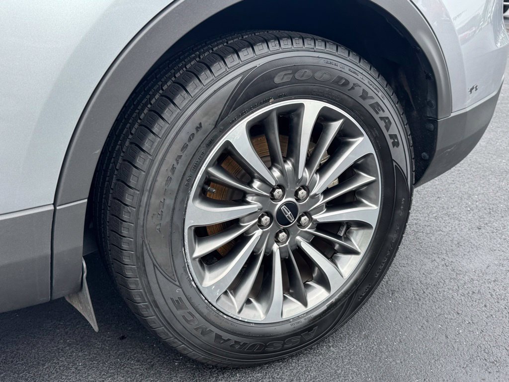 Used 2023 Lincoln Nautilus Reserve FWD image 32