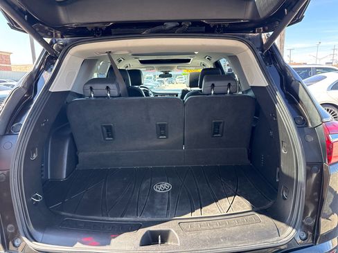 Used 2018 Buick Enclave Premium w/ Experience Buick Package image 8