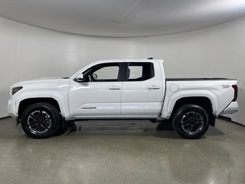 New 2026 Toyota Tacoma TRD Sport AWD/4WD image 6