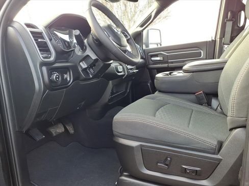 Used 2025 RAM 2500 Big Horn image 12