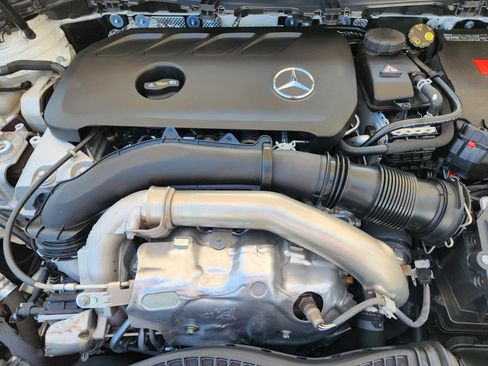 Used 2025 Mercedes-Benz GLA 250 image 23