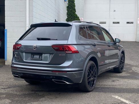 Used 2020 Volkswagen Tiguan SE R-Line w/ 3rd Row Seat Package AWD/4WD image 3