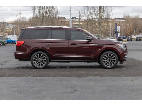 Used 2020 Lincoln Navigator Reserve image 2