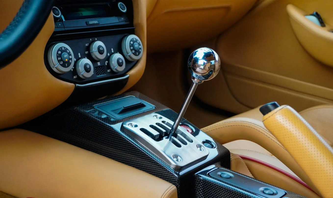 Used 2007 Ferrari 599 GTB Fiorano RWD image 8