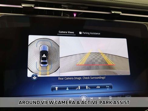 Used 2025 Mercedes-Benz E 450 4MATIC Sedan w/ Multicontour Seating Package image 7