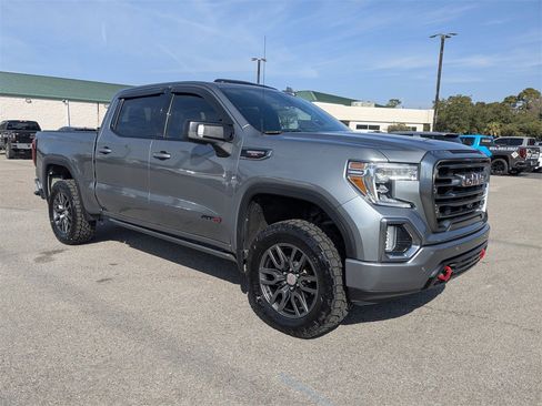 Used 2020 GMC Sierra 1500 AT4 w/ AT4 Premium Package image 2