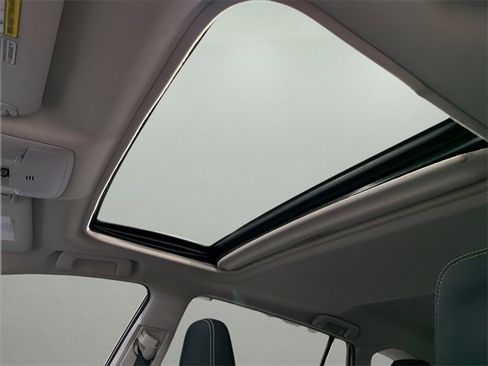 Used 2016 Toyota RAV4 XLE image 25