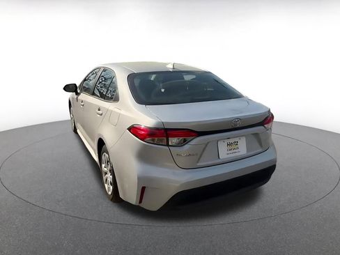 Used 2025 Toyota Corolla LE image 16