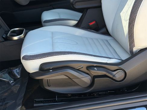 Used 2025 MINI Cooper 2-Door Hardtop image 15