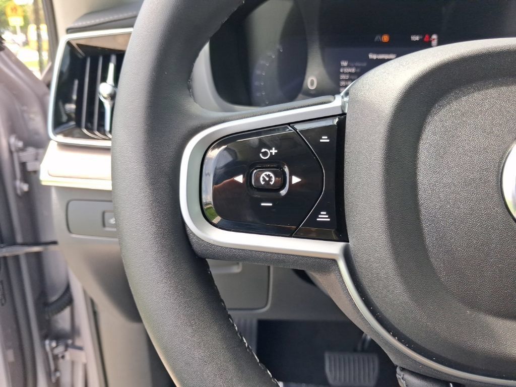 Certified 2026 Volvo XC90 B6 Plus AWD/4WD image 19