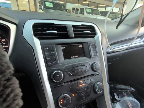 Used 2016 Ford Fusion S image 8