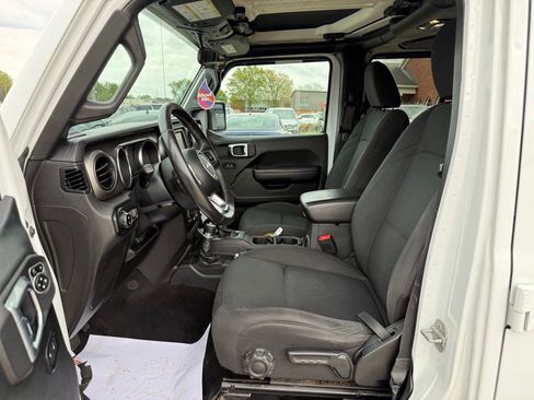Used 2020 Jeep Gladiator Sport w/ Quick Order Package 24S AWD/4WD image 24