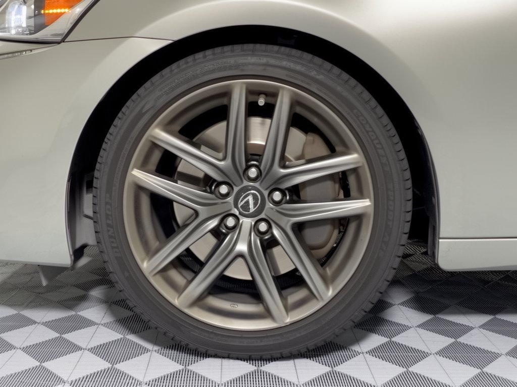 Used 2018 Lexus IS 350 F Sport RWD image 13