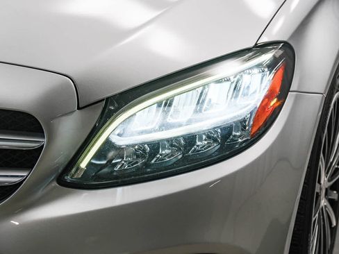Used 2021 Mercedes-Benz C 300 Sedan image 12