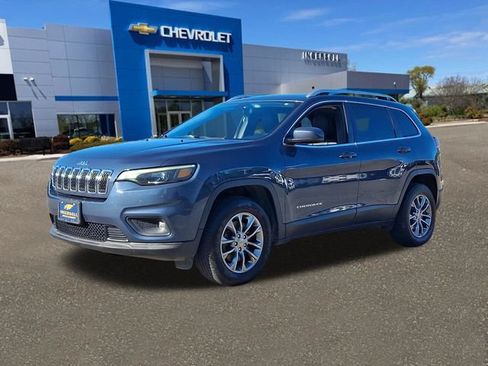 Used 2019 Jeep Cherokee Latitude Plus AWD/4WD image 32
