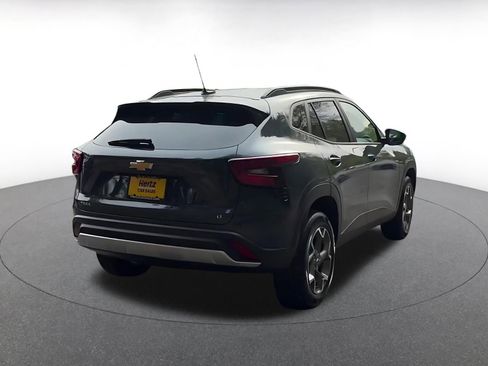 Used 2025 Chevrolet Trax LT image 14