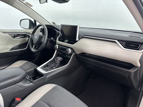 Used 2023 Toyota RAV4 XLE image 25