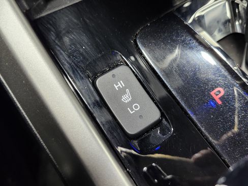 Used 2017 Honda Accord EX-L image 10