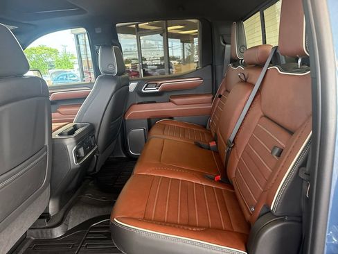 Used 2025 GMC Sierra 1500 Denali Ultimate AWD/4WD image 12