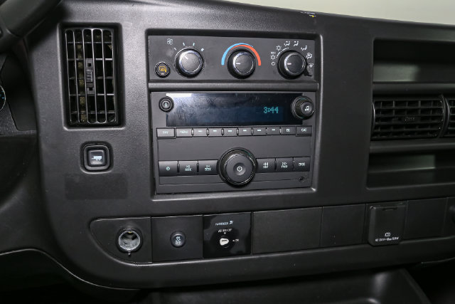 Used 2025 GMC Savana 2500 w/ Driver Convenience Package RWD image 21