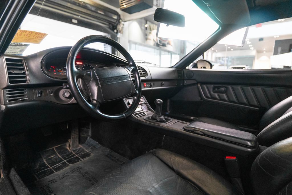 Used 1994 Porsche 968 Coupe RWD image 4