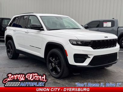 Used 2023 Jeep Grand Cherokee Altitude