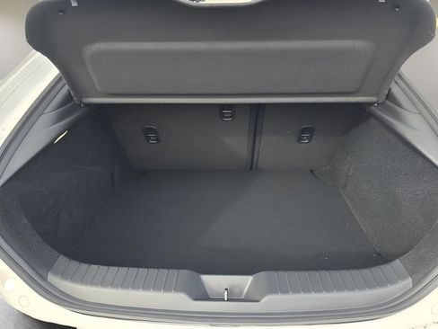 New 2026 MAZDA MAZDA3 2.5 S Hatchback w/ Premium Pkg image 29