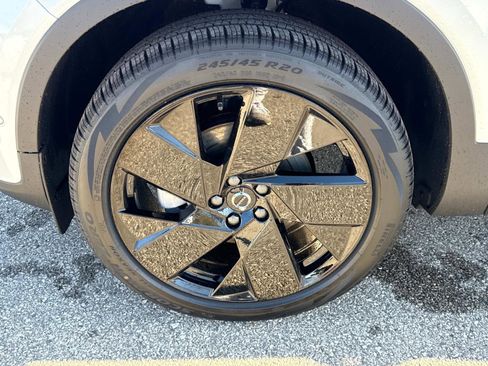 New 2026 Volvo XC40 B5 Ultra w/ Climate Package image 10