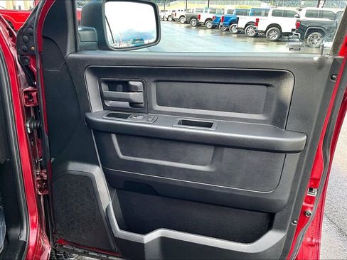 Used 2014 RAM 1500 Express image 24