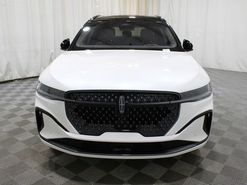 Certified 2024 Lincoln Nautilus Black Label w/ Jet Appearance Package (87T) image 37