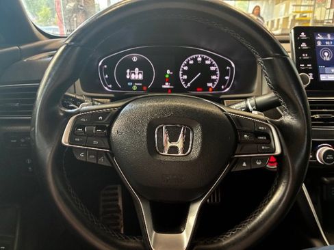 Used 2021 Honda Accord Sport image 18