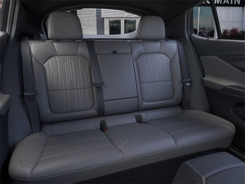 New 2026 Buick Envista Avenir image 17