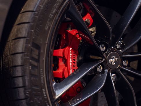 Used 2017 Ferrari 488 GTB RWD image 15