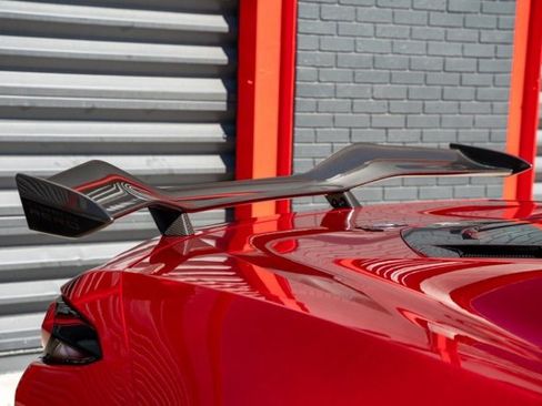 Used 2025 Chevrolet Corvette Z06 w/ Z07 Performance Package image 9