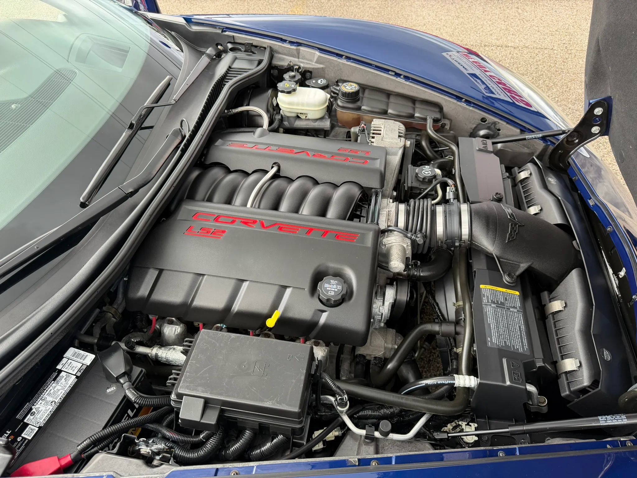 Used 2005 Chevrolet Corvette Coupe w/ Preferred Equipment Group RWD image 38