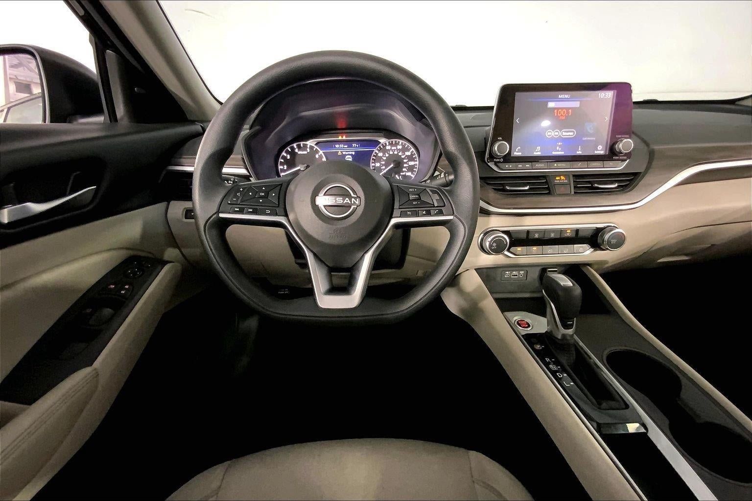 Used 2025 Nissan Altima 2.5 SV FWD image 5