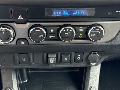 Used 2023 Toyota Tacoma TRD Off-Road AWD/4WD image 24