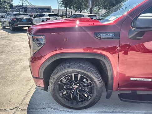 Certified 2024 GMC Sierra 1500 Elevation w/ LPO, Elevation Black Package RWD image 32