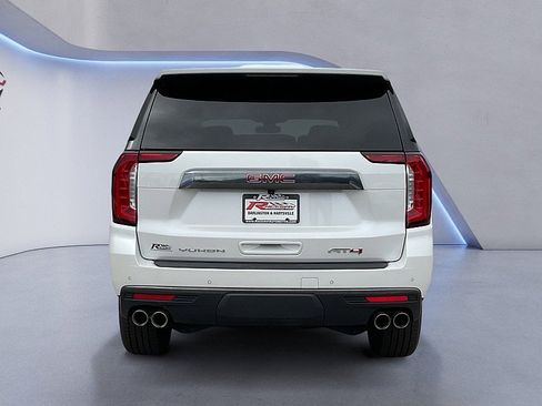Certified 2022 GMC Yukon AT4 image 4