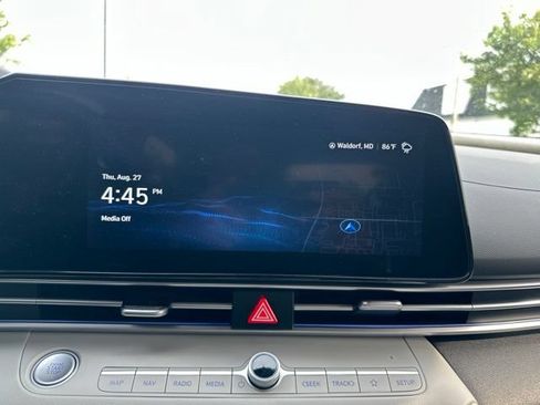 Used 2026 Hyundai Elantra Limited FWD image 36